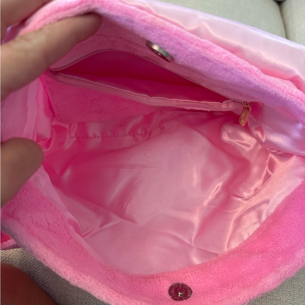 CHANEL Pink Crossbody Shoulder Bag | Beauty VIP Gift | Y2K Barbiecore - Picture 6 of 7